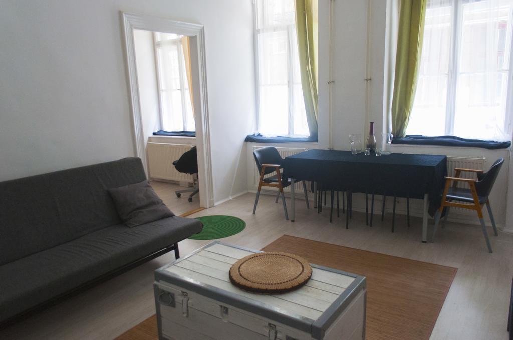 Economy Apartments Budapest Bilik gambar